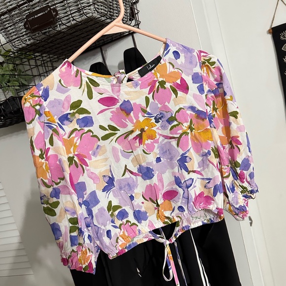 Flower open tie back cropped blouse - Picture 1 of 2
